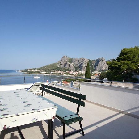 Apartment Lelas Omiš Exterior foto