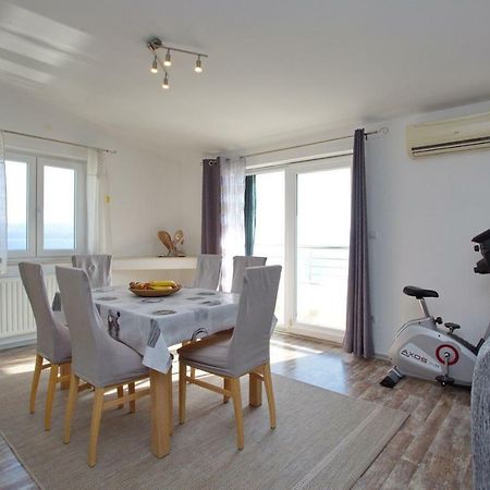 Apartment Lelas Omiš Exterior foto