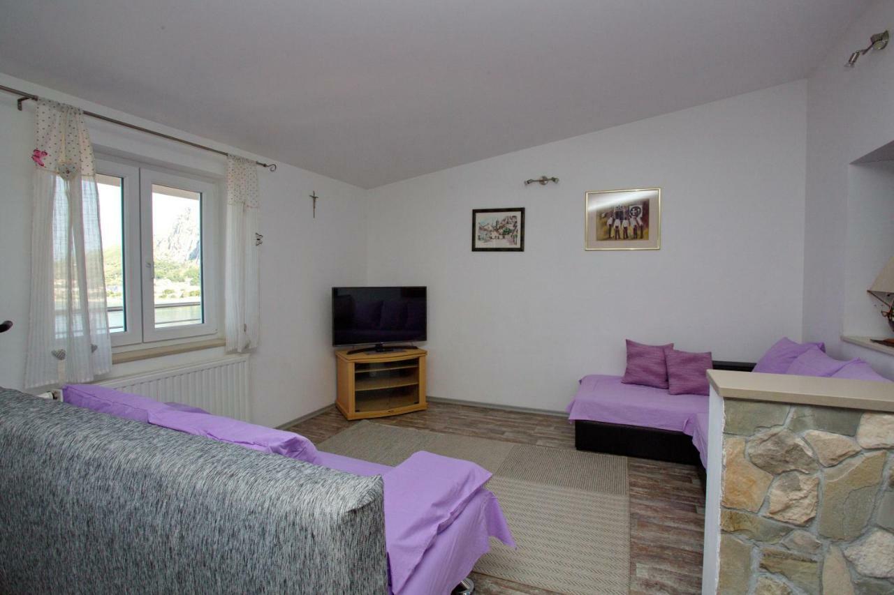 Apartment Lelas Omiš Exterior foto