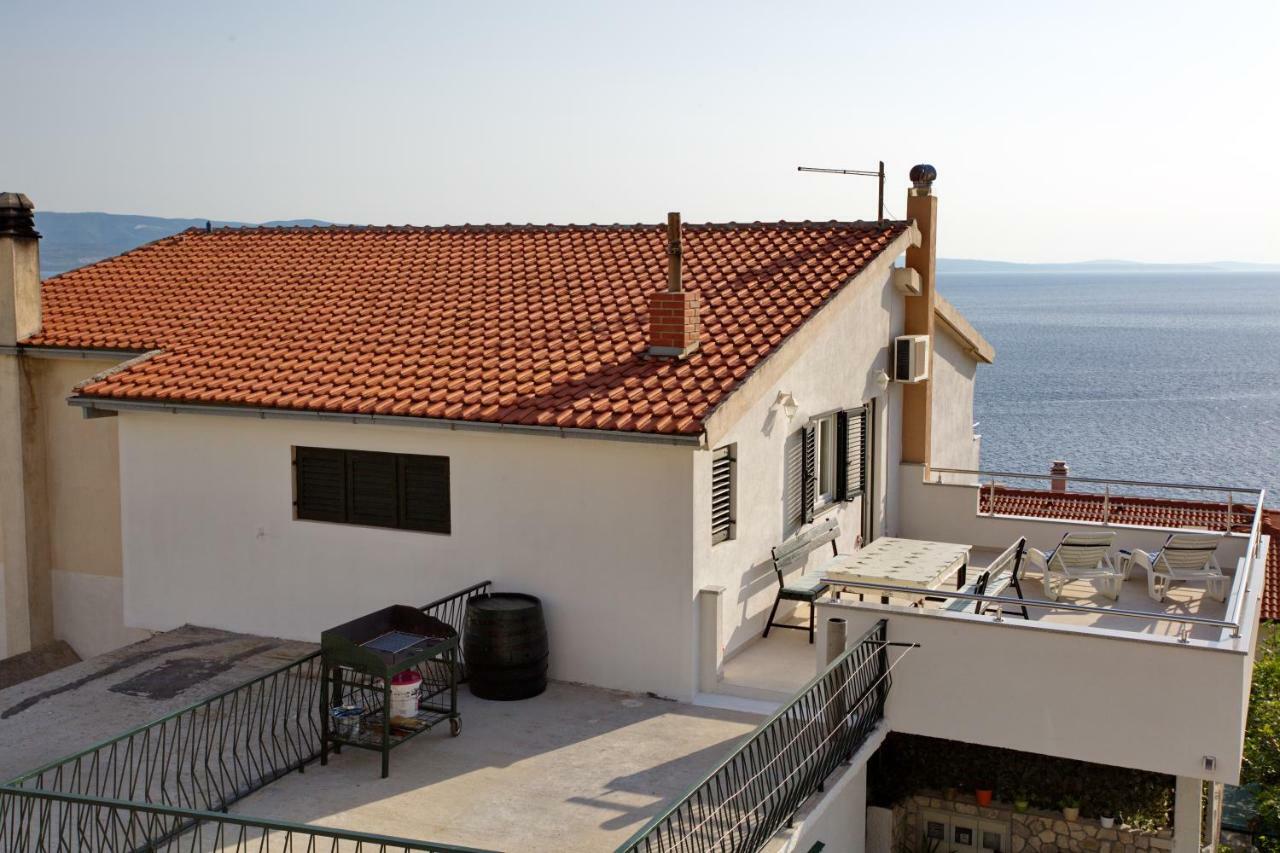 Apartment Lelas Omiš Exterior foto